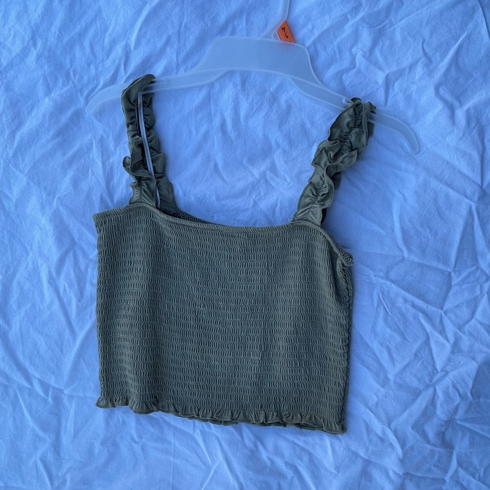CROP TOP